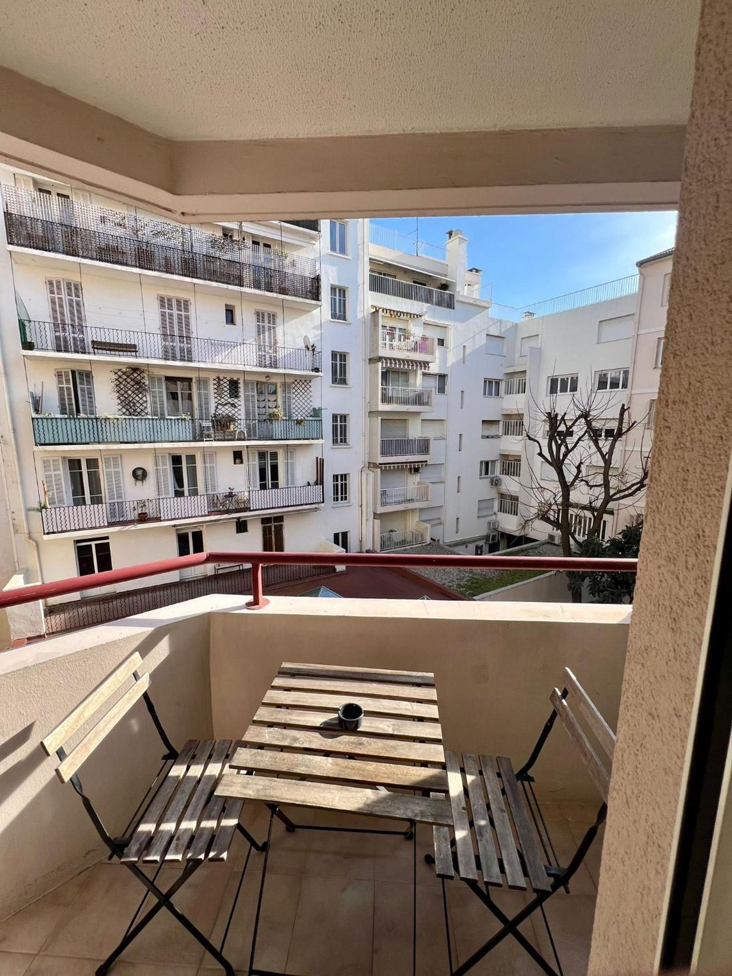 Studio Climatise, Cosy Et Calme Au Centre Ville อองทีบส์ ภายนอก รูปภาพ